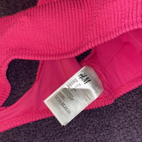 Hot Pink H&M Bikini - Picture 3 of 4